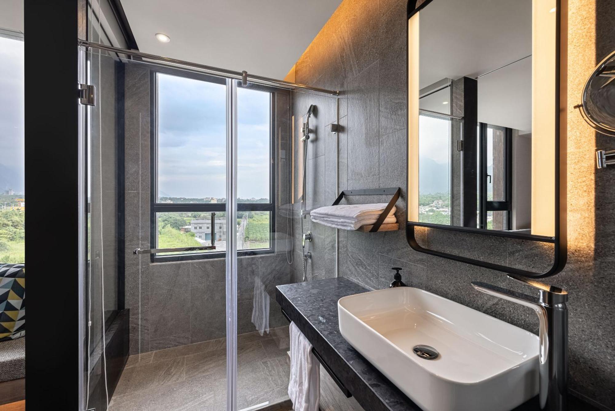 The Moment Hotel Hualien By Lakeshore Shunan Rom bilde